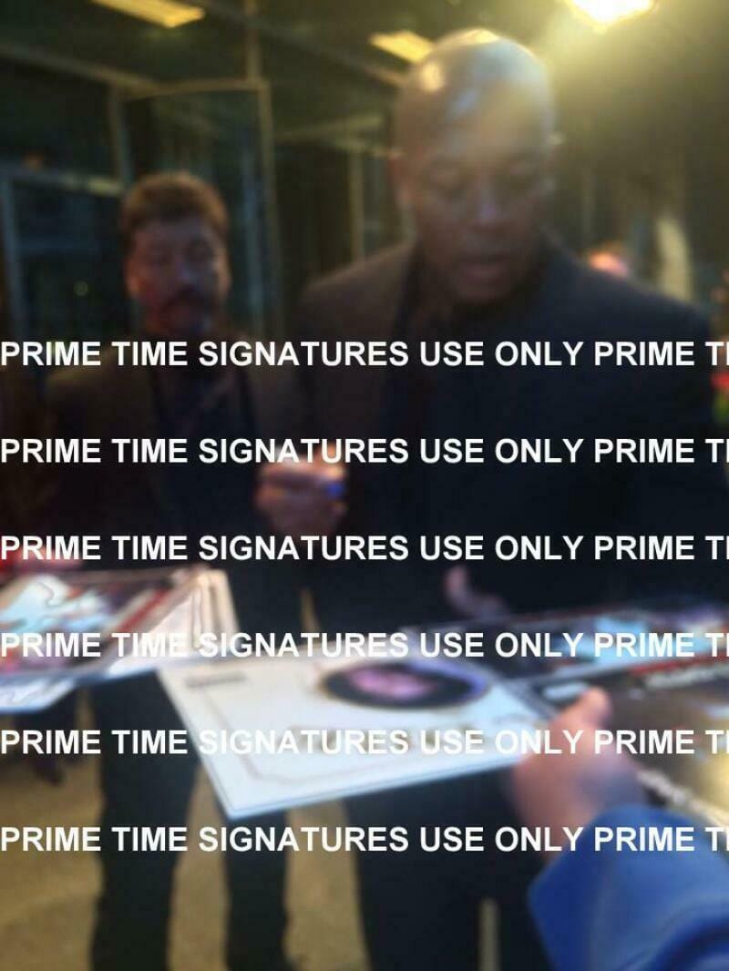 Dr. Dre Signed Vinyl Record Beckett COA - Alternate Angle