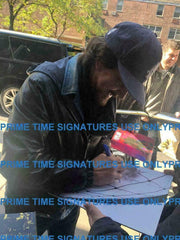 Eddie Vedder of Pearl Jam Signed Vinyl Record Beckett COA - Item #3 - Alternate Angle