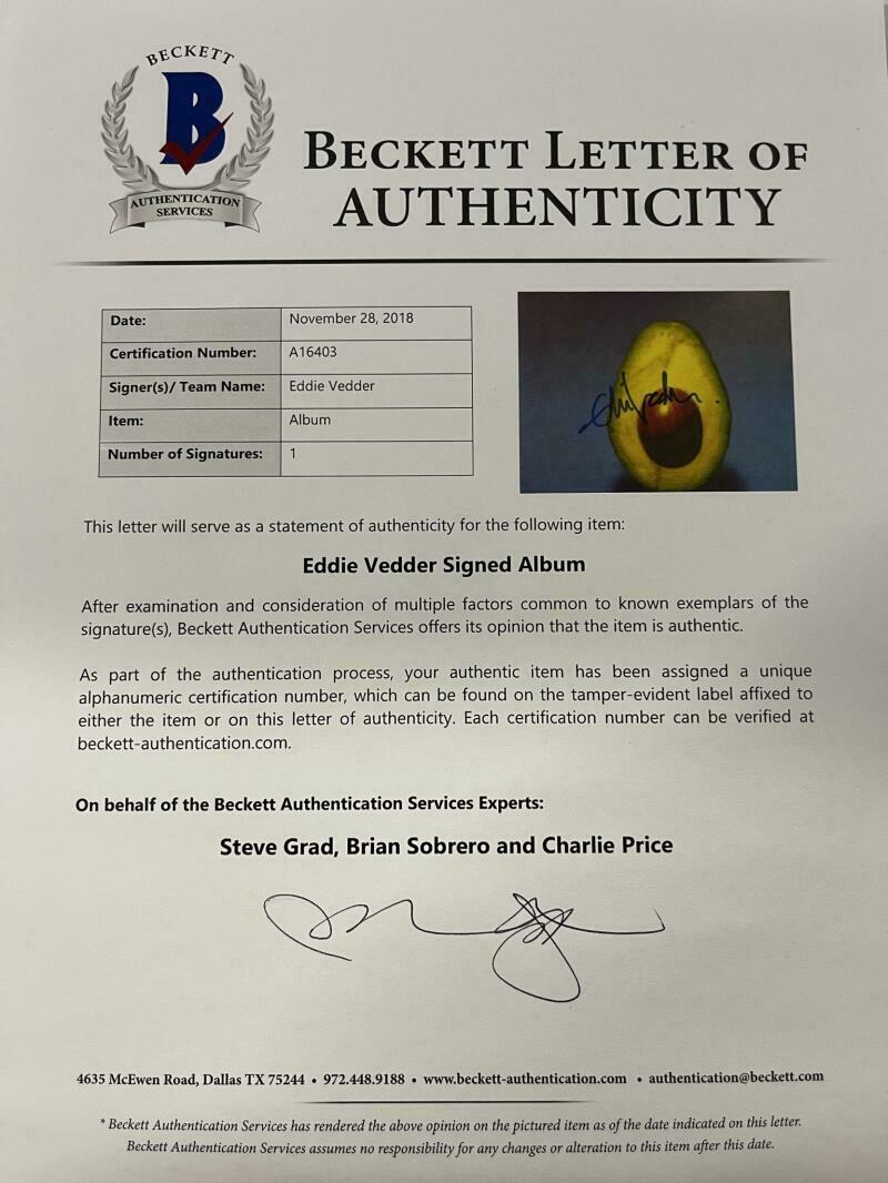 Eddie Vedder of Pearl Jam Signed Vinyl Record Beckett COA - Item #2 - Detail View