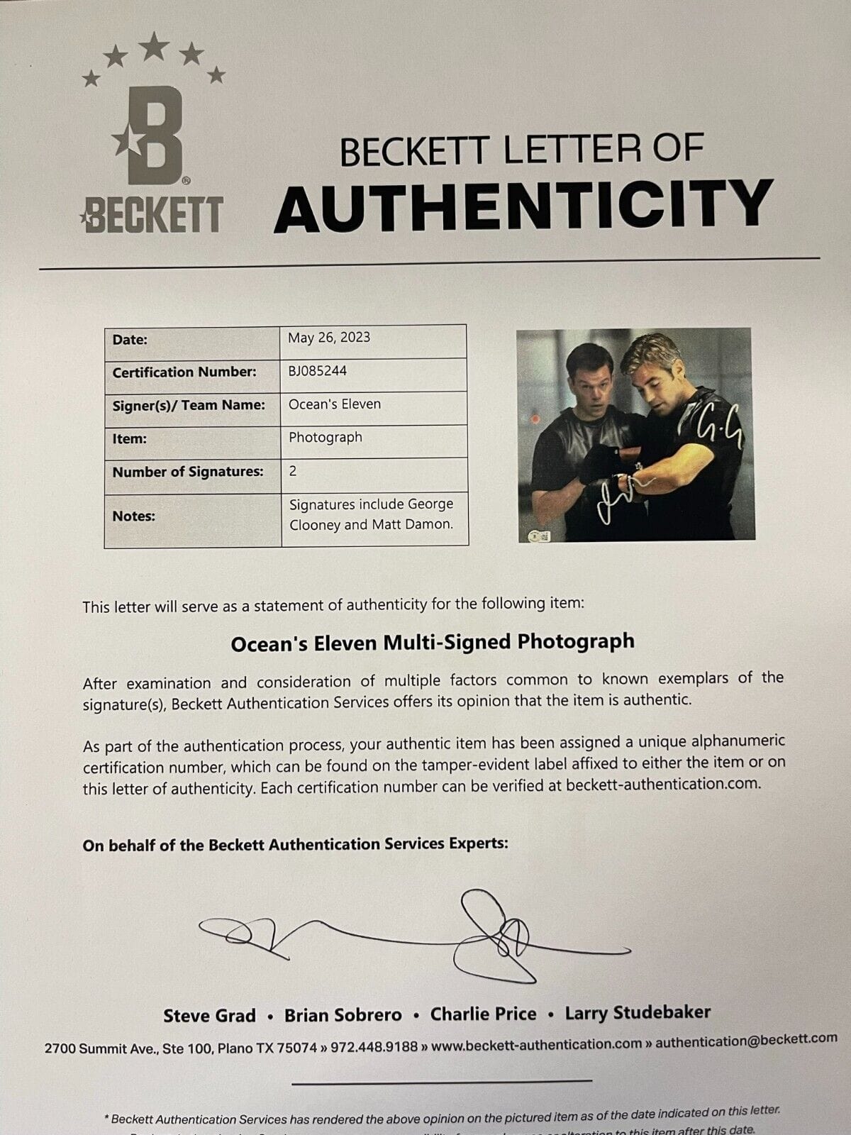 George Clooney Signed 11x14 Photo from Ocean's Eleven Beckett COA - Item #1 - Detail View