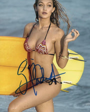 Gigi Hadid Authentic Autographed 8x10 Photo - Prime Time Signatures - Personality