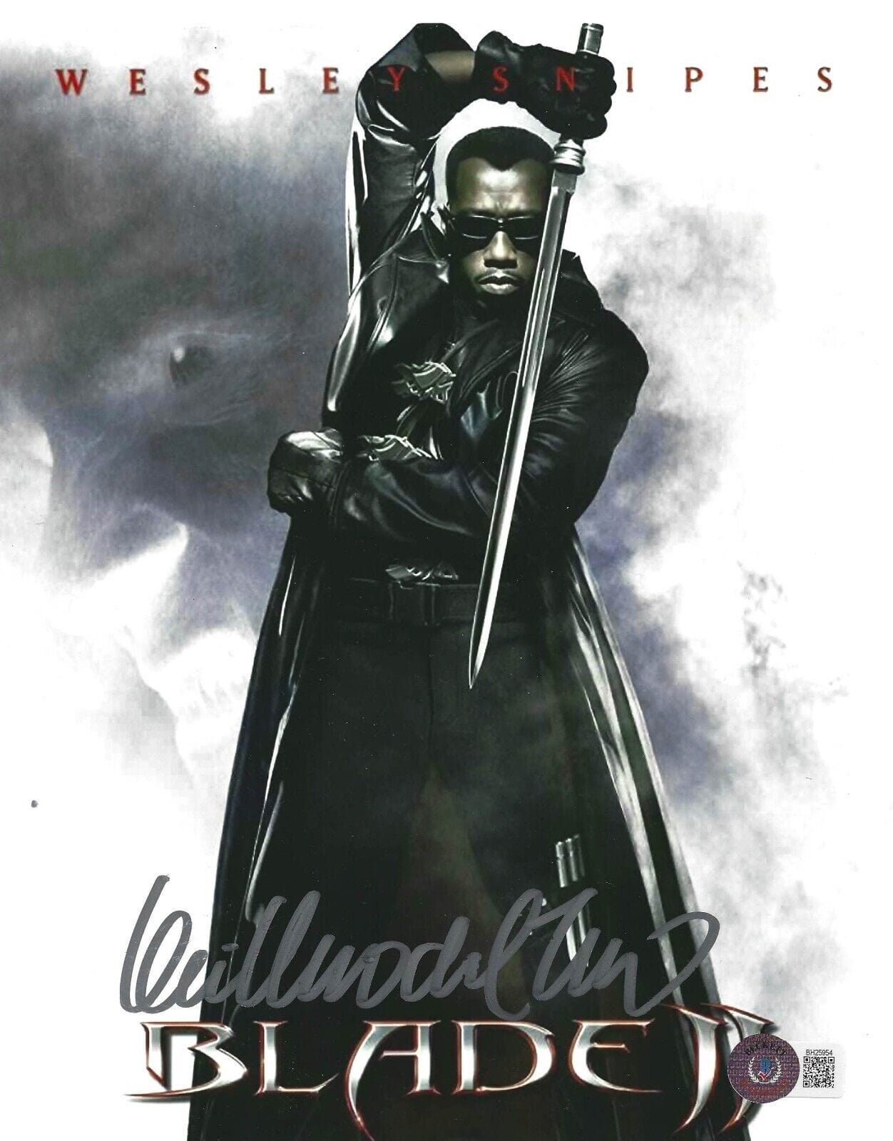 Guillermo Del Toro Signed 8x10 Photo from Blade 2 Beckett COA