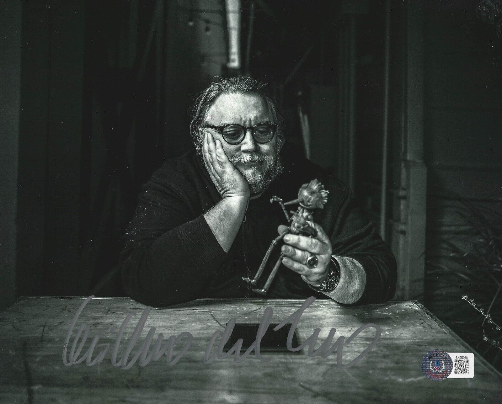 Guillermo Del Toro Signed 8x10 Photo from Pinocchio Beckett COA - Item #2