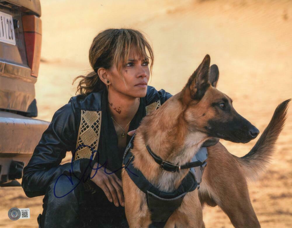 Halle Berry Signed 11x14 Photo from John Wick Beckett COA - Item #4