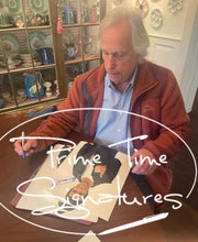 Henry Winkler Signed 11x14 Photo from Happy Days Beckett COA - Item #4 - Detail View