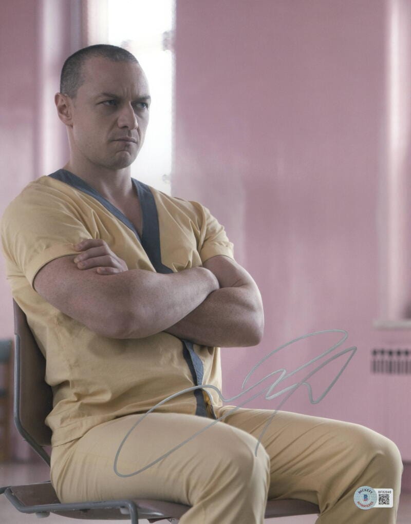 James McAvoy Signed 11x14 Photo from Split Beckett COA - Item #2