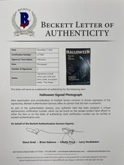 Jamie Lee Curtis Signed 12x18 Photo from Halloween Beckett COA - Item #5 - Detail View