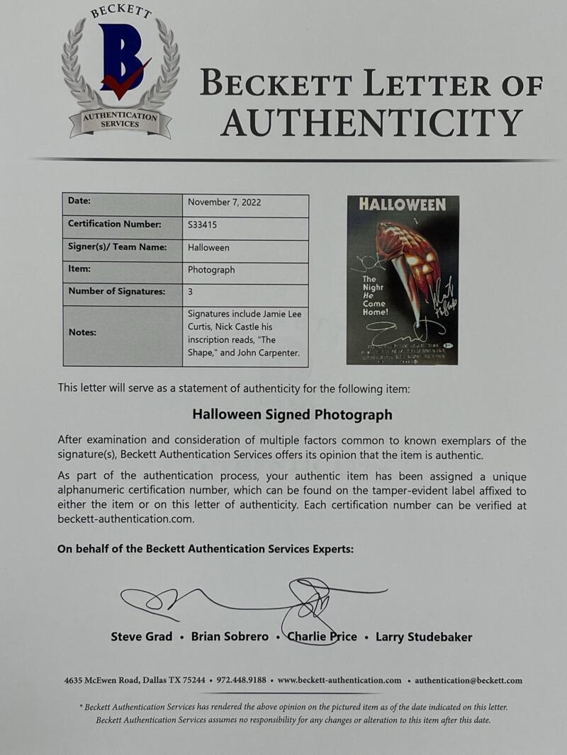 Jamie Lee Curtis Signed 12x18 Photo from Halloween Beckett COA - Item #3 - Detail View