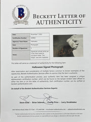 Jamie Lee Curtis Signed 12x18 Photo from Halloween Beckett COA - Item #1 - Detail View