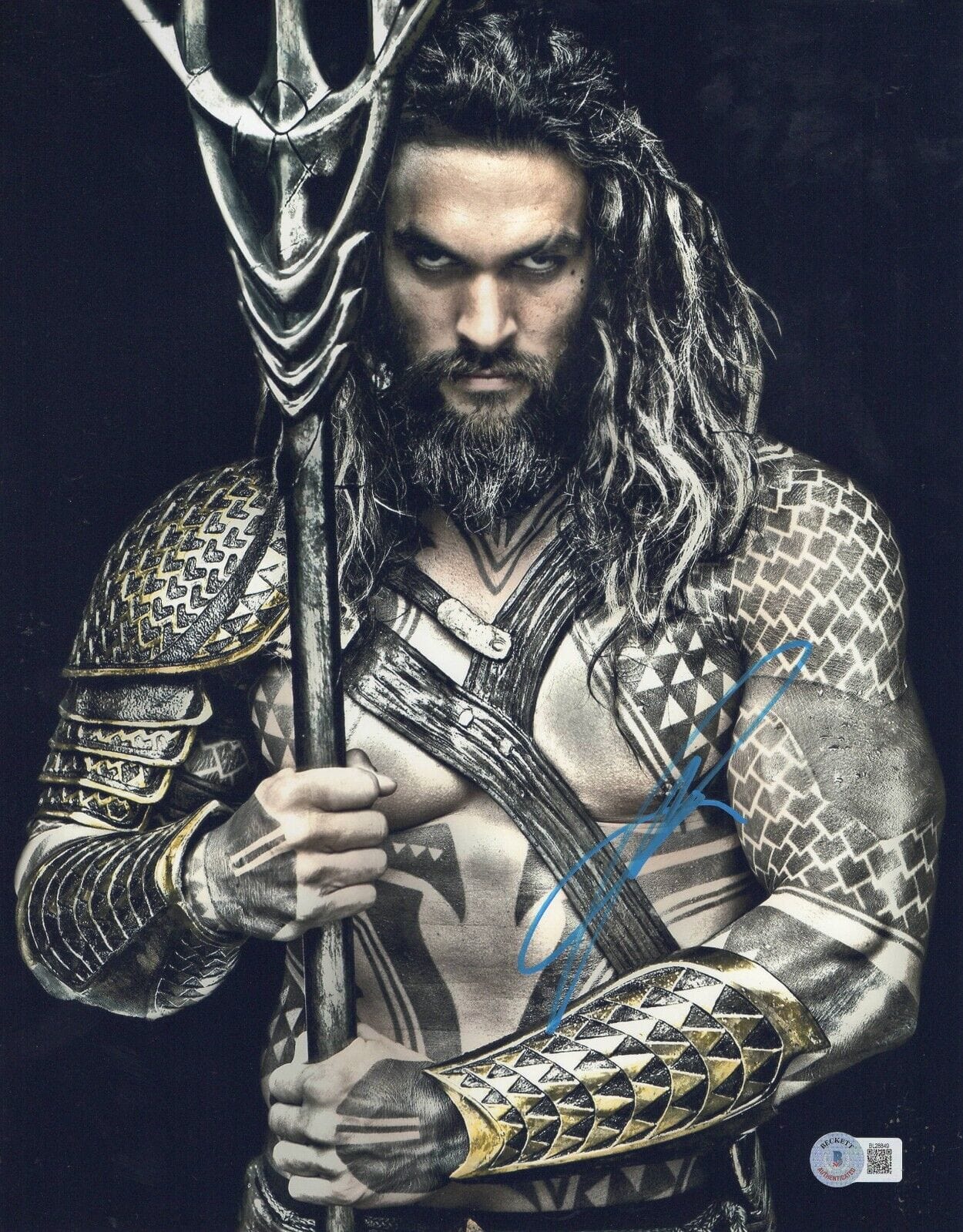 Jason Momoa Signed 11x14 Photo from Aquaman Beckett COA - Item #6