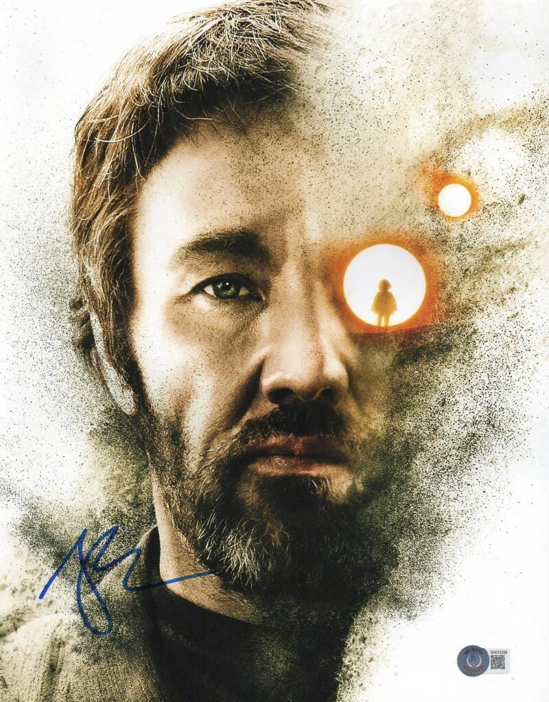 Joel Edgerton Signed 11x14 Photo from Star Wars Beckett COA - Item #3