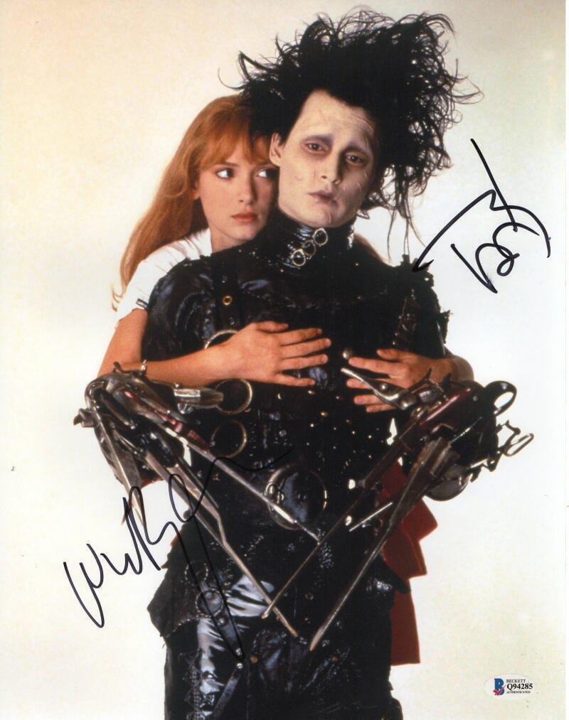 Johnny Depp Signed 11x14 Photo from Edward Scissorhands Beckett COA - Item #8