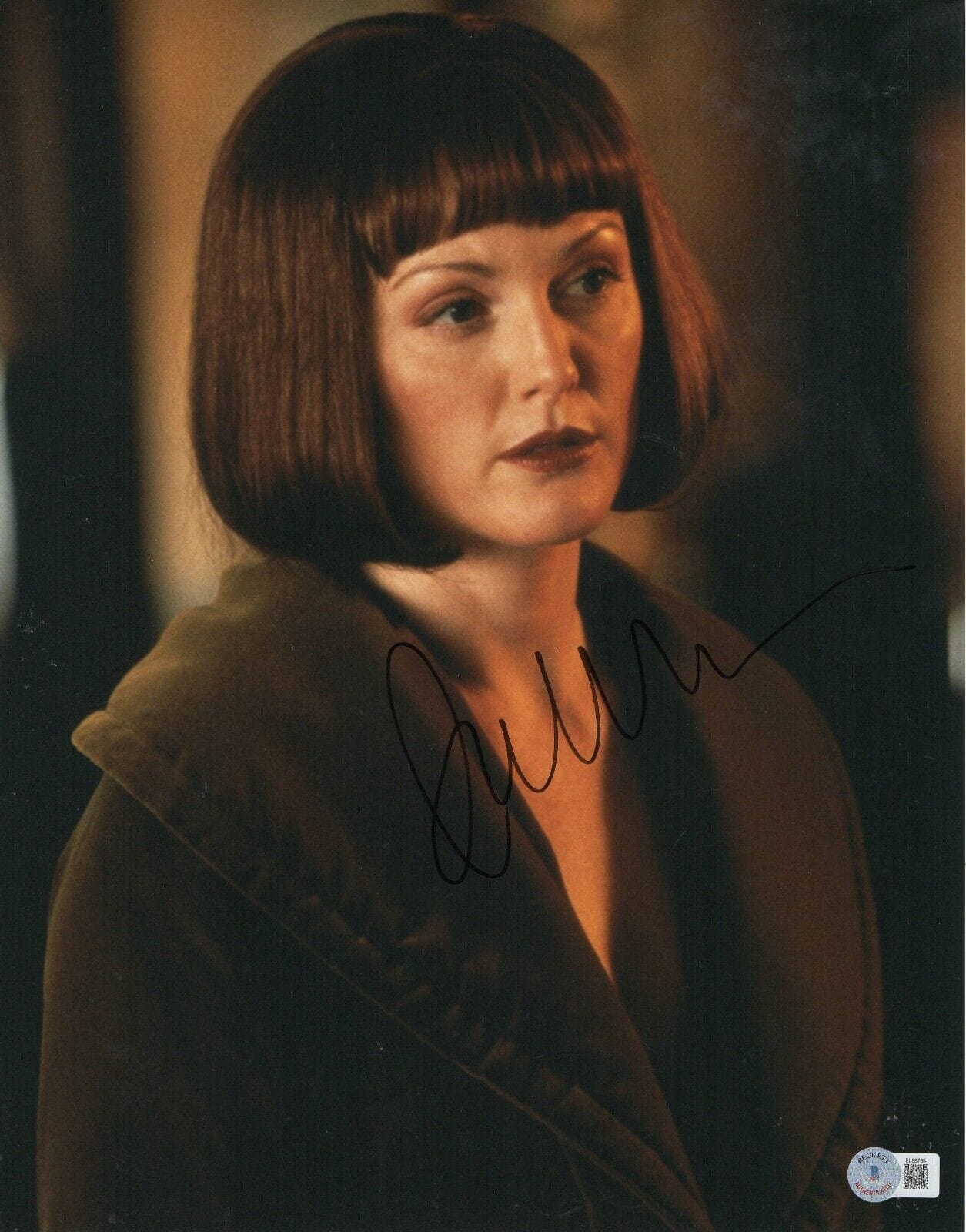 Julianne Moore Signed 11x14 Photo from The Big Lebowski Beckett COA - Item #3