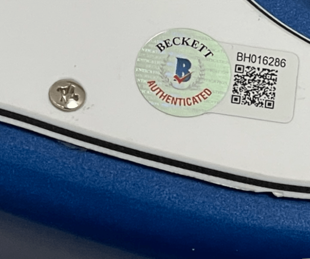 Keith Urban Signed Guitar Beckett COA - Alternate Angle