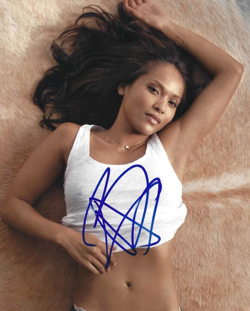 Lesley-Ann Brandt Signed 8x10 Photo from Lucifer Certified Authentic - Item #2