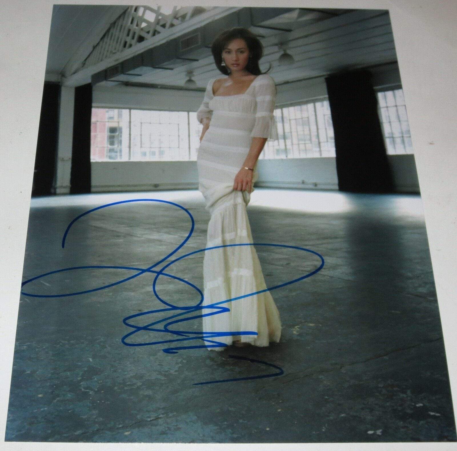 Maggie Q Signed 8x10 Photo from Nikita Certified Authentic