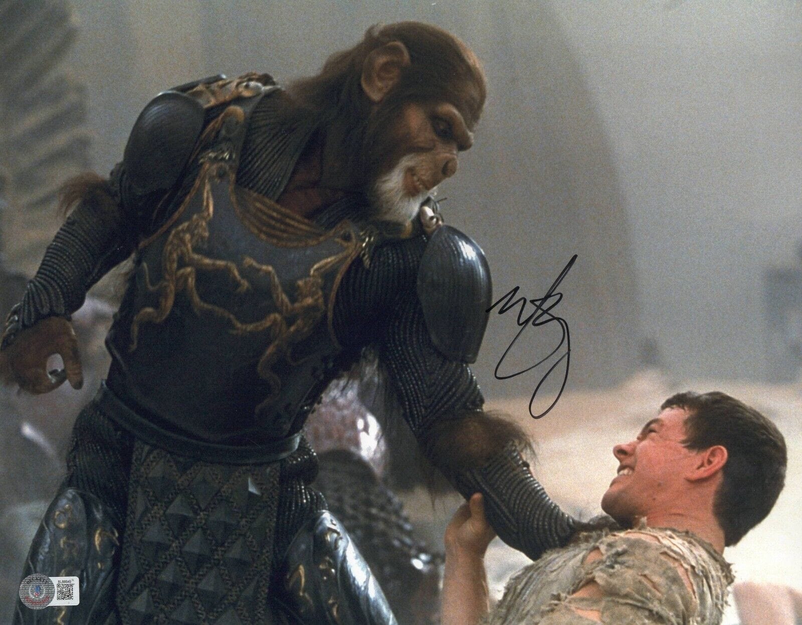 Mark Wahlberg Signed 11x14 Photo from Planet of the Apes Beckett COA - Item #1