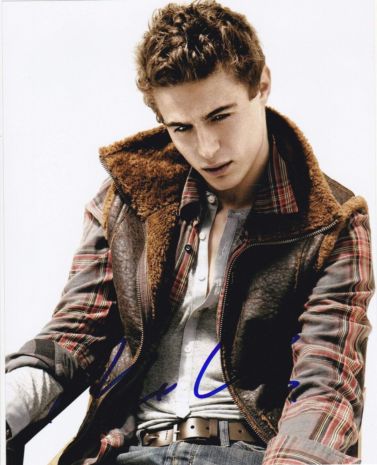 Max Irons Signed 8x10 Photo from The Host Certified Authentic - Item #3