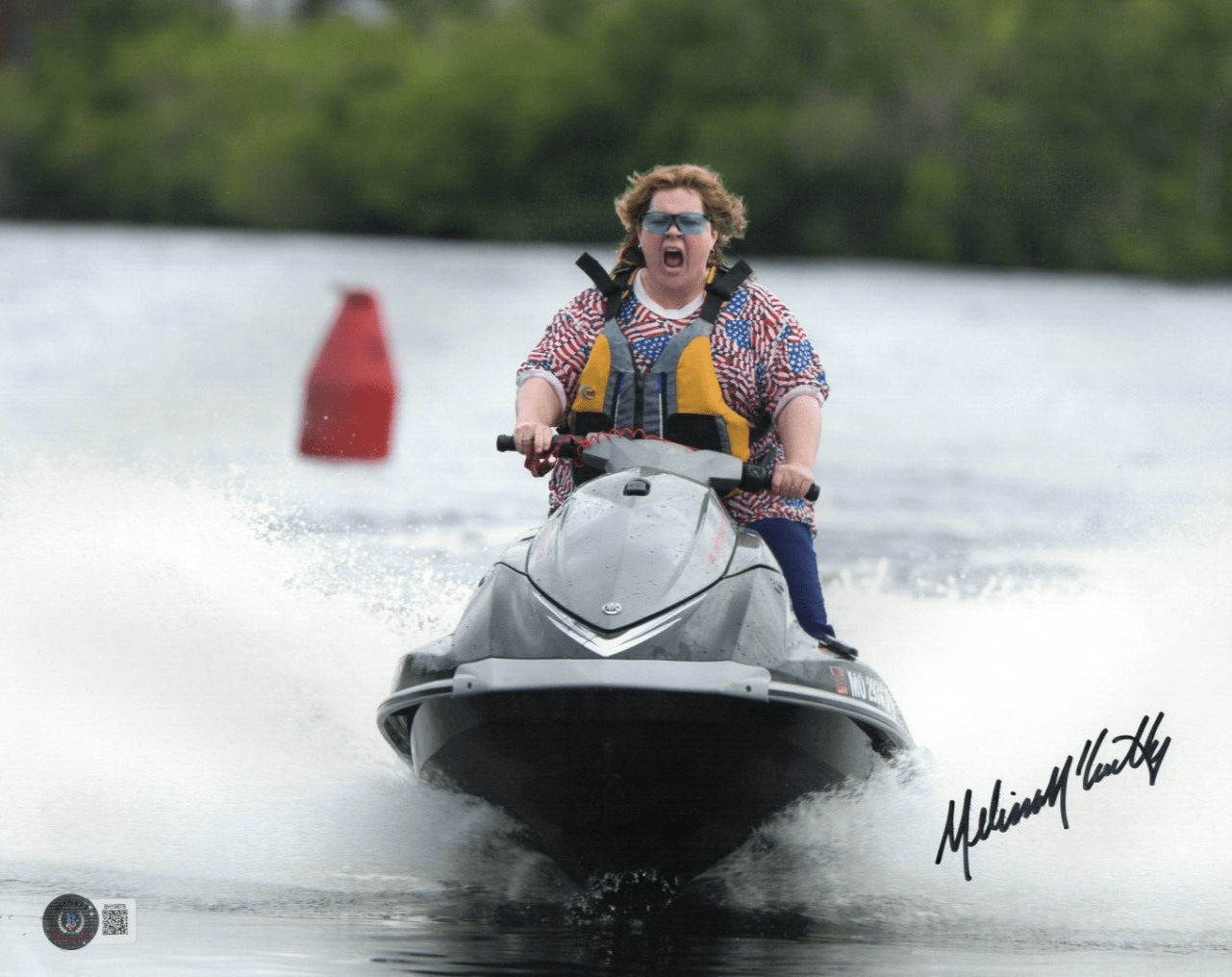 Melissa McCarthy Signed 11x14 Photo from Tammy Beckett COA