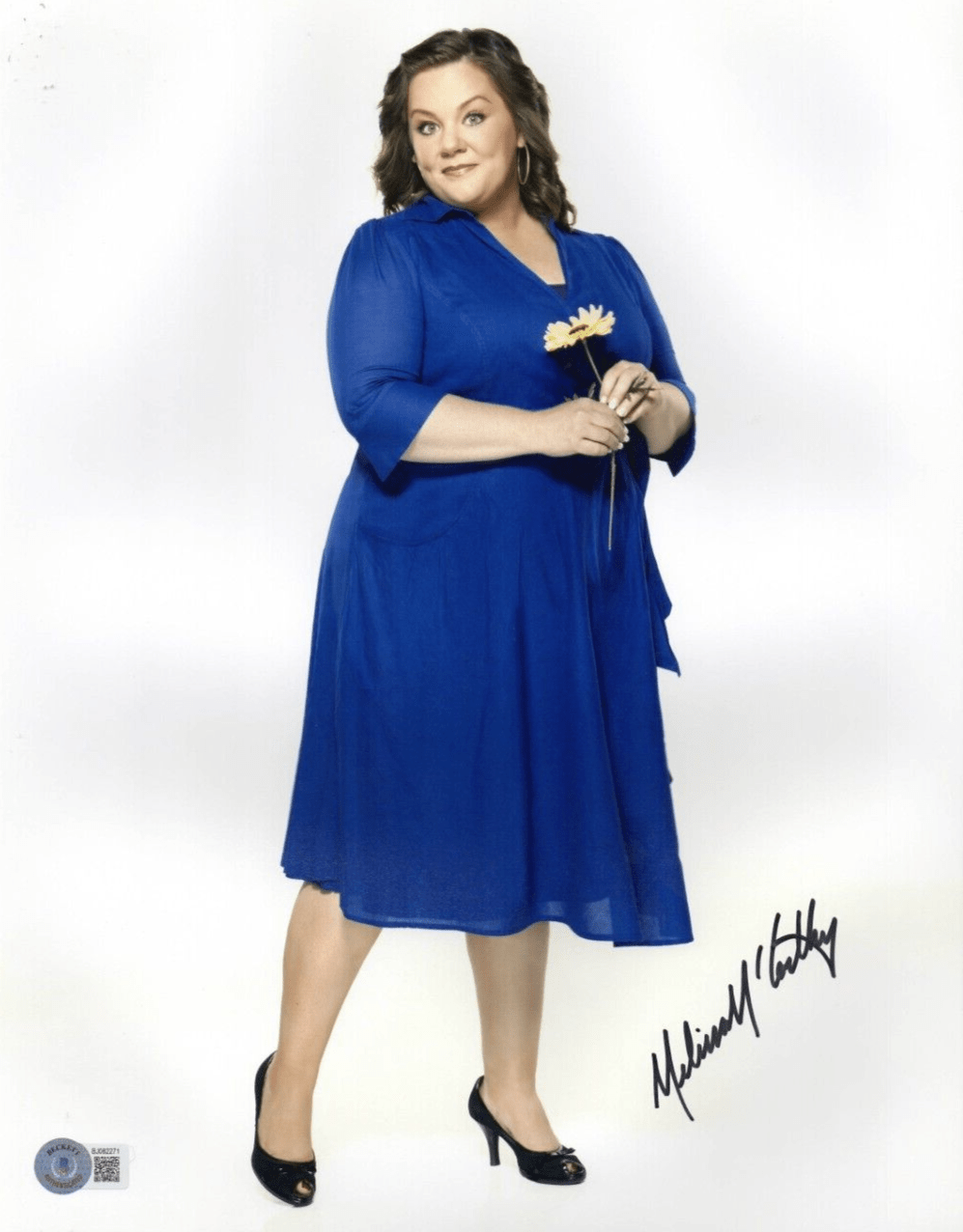 Melissa McCarthy Signed 11x14 Photo from Mike & Molly Beckett COA - Item #1