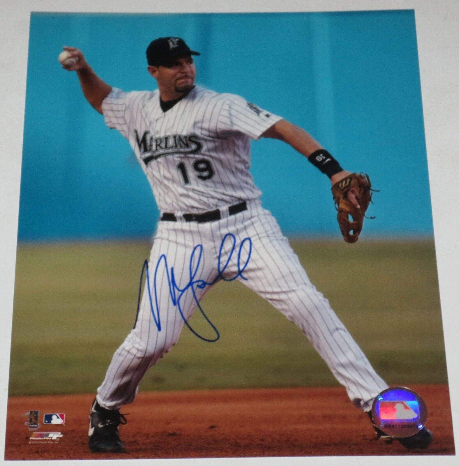 Mike Lowell Authentic Autographed 8x10 Photo - Prime Time Signatures - Sports