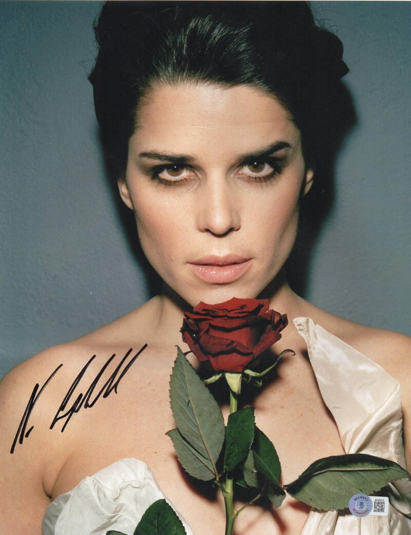 Neve Campbell Signed 11x14 Photo from Scream Beckett COA - Item #8
