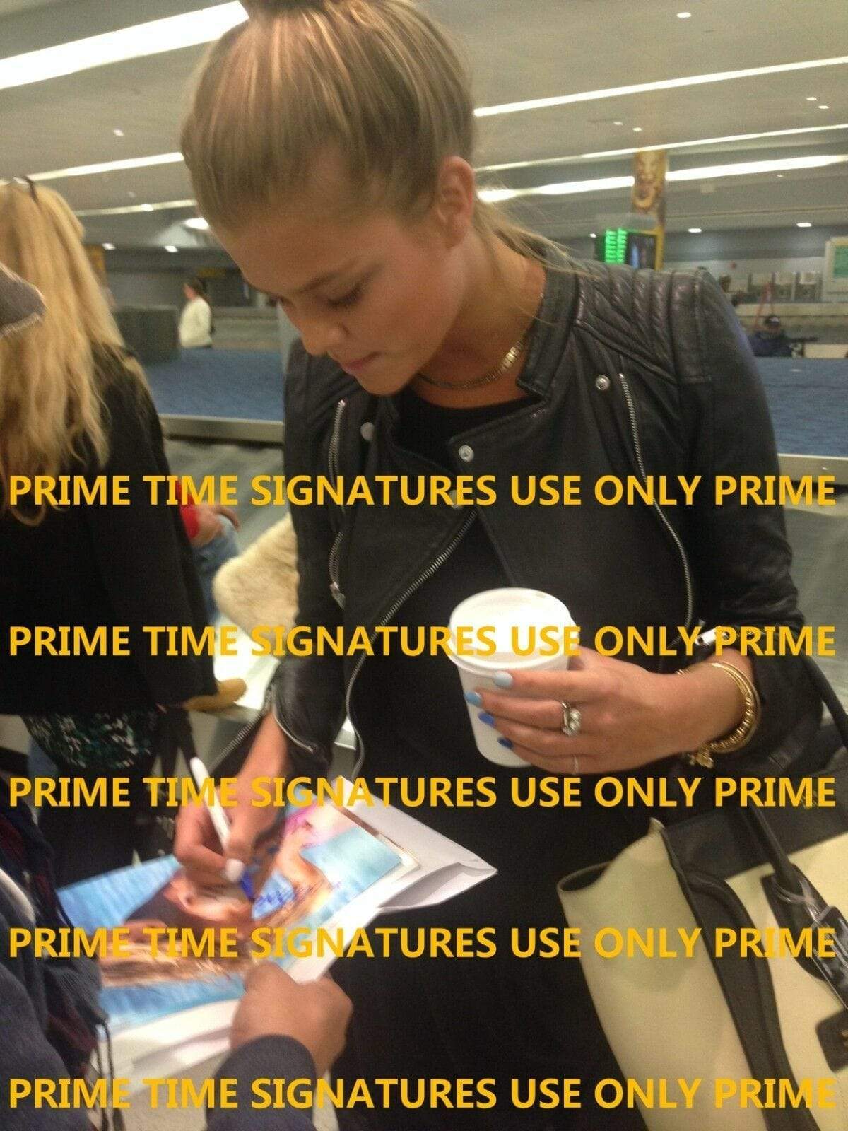 Nina Agdal Authentic Autographed 8x10 Photo - Prime Time Signatures - Personality