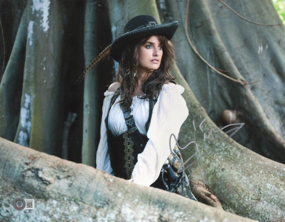 Penelope Cruz Signed 11x14 Photo from Pirates of the Caribbean Beckett COA - Item #1
