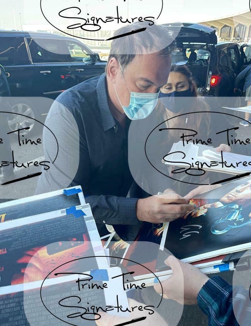 Quentin Tarantino Signed 12x18 Photo from Reservoir Dogs Beckett COA - Detail View