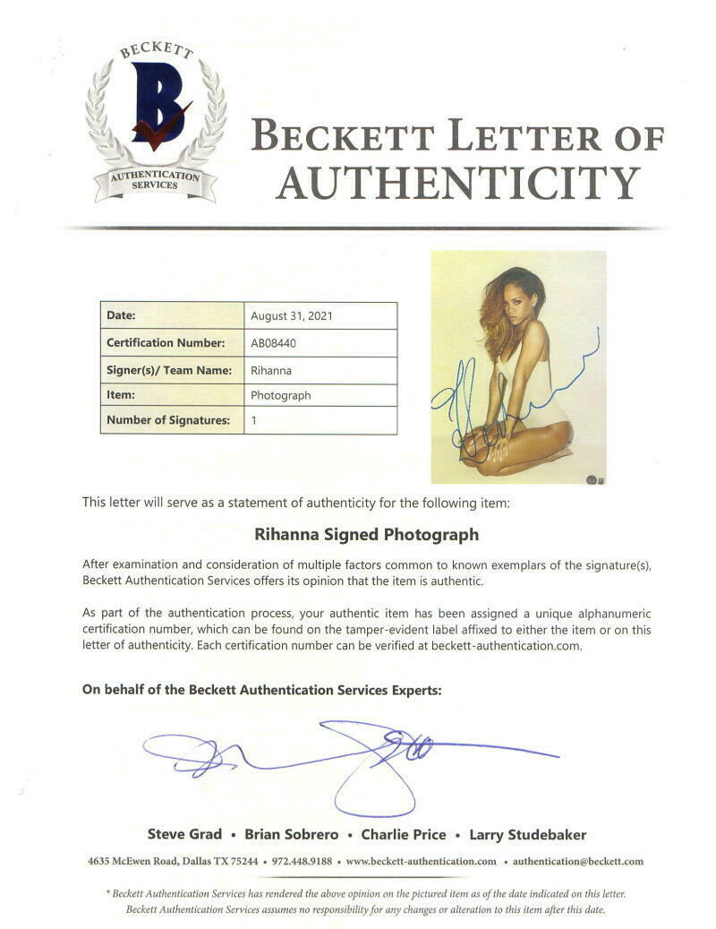 Rihanna Signed 11x14 Photo - Beckett COA