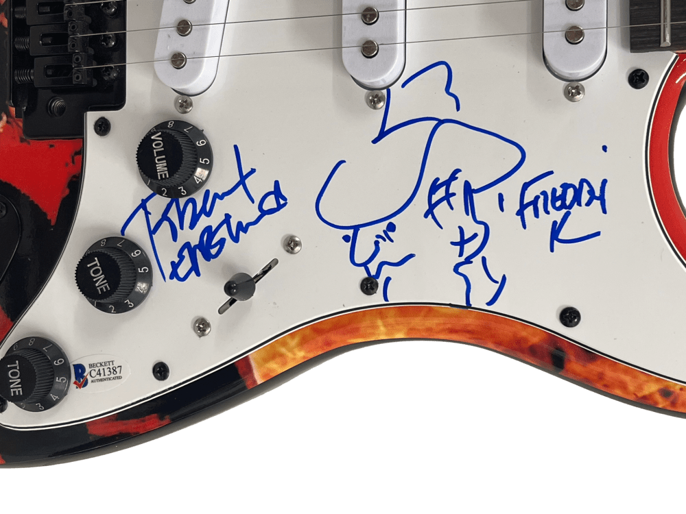 Robert Englund Signed Guitar from Freddy Krueger Beckett COA - Alternate Angle