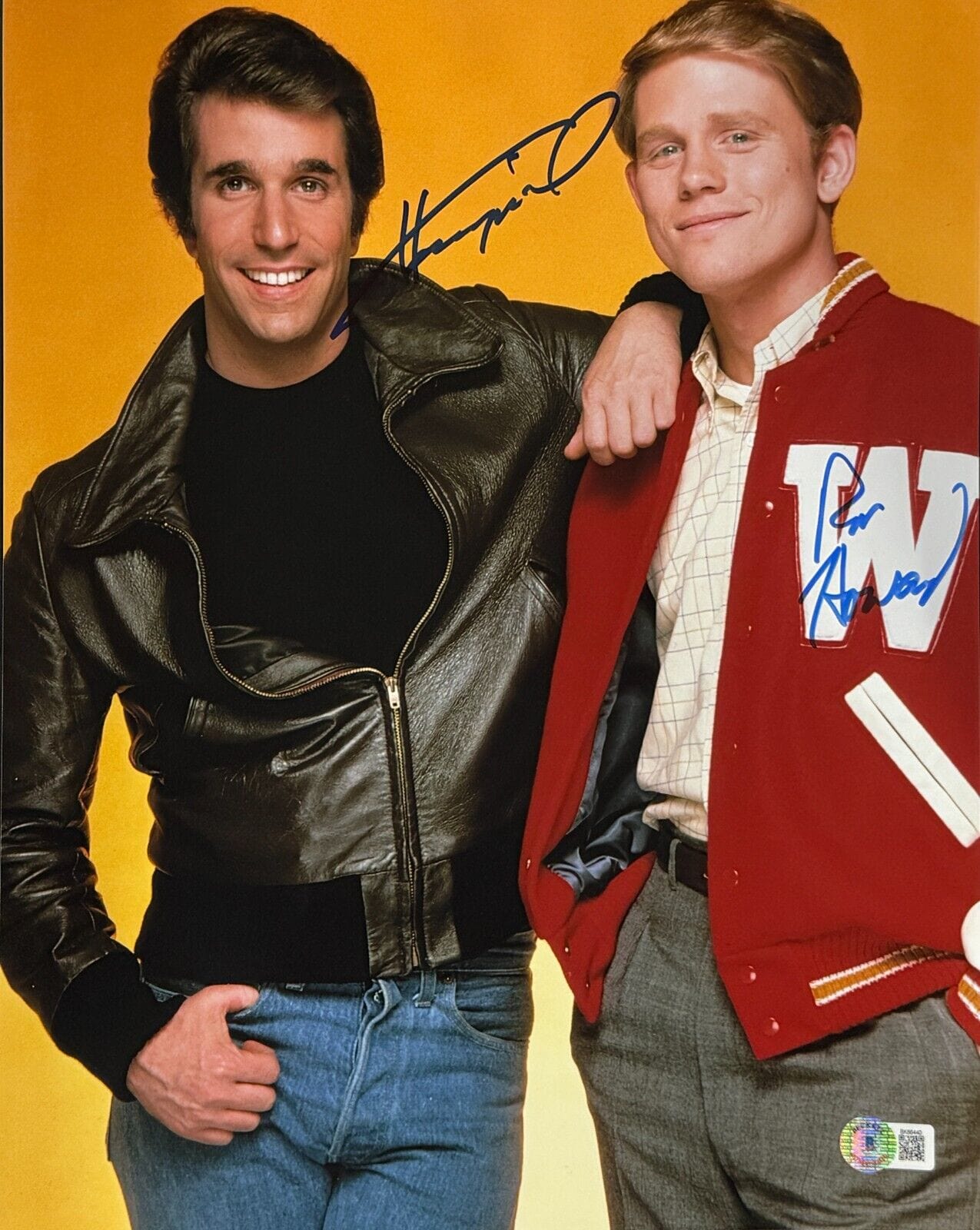Henry Winkler Signed 11x14 Photo from Happy Days Beckett COA - Item #3
