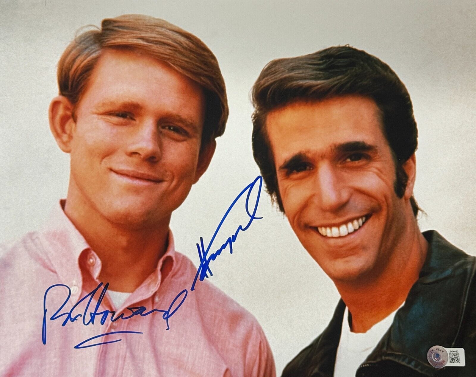 Henry Winkler Signed 11x14 Photo from Happy Days Beckett COA - Item #2