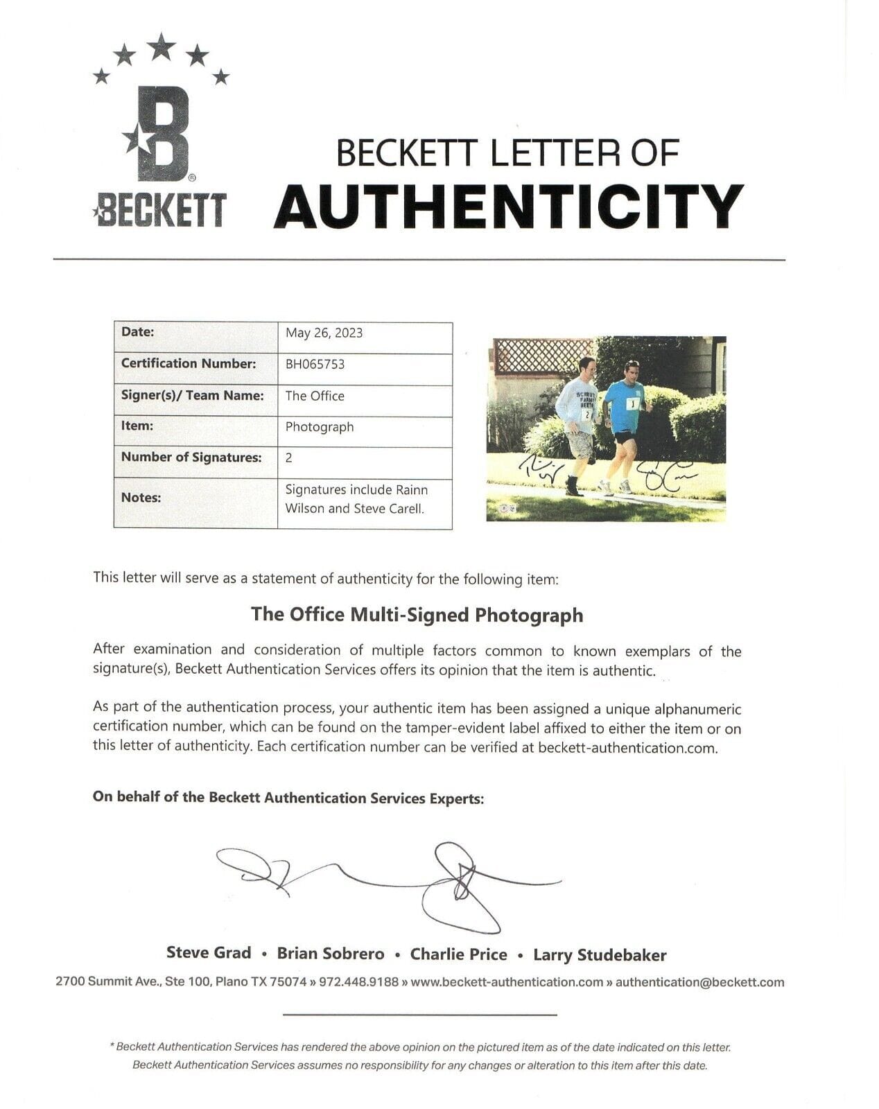 Rainn Wilson Signed 11x14 Photo from The Office Beckett COA - Item #7 - Detail View