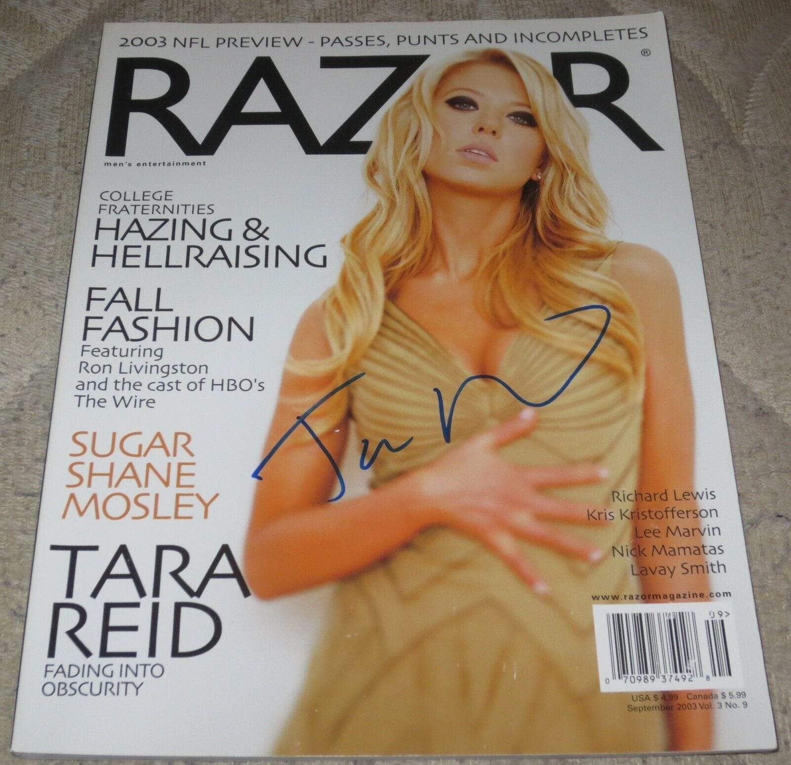 Tara Reid Authentic Autographed Razor Magazine - Prime Time Signatures - TV & Film