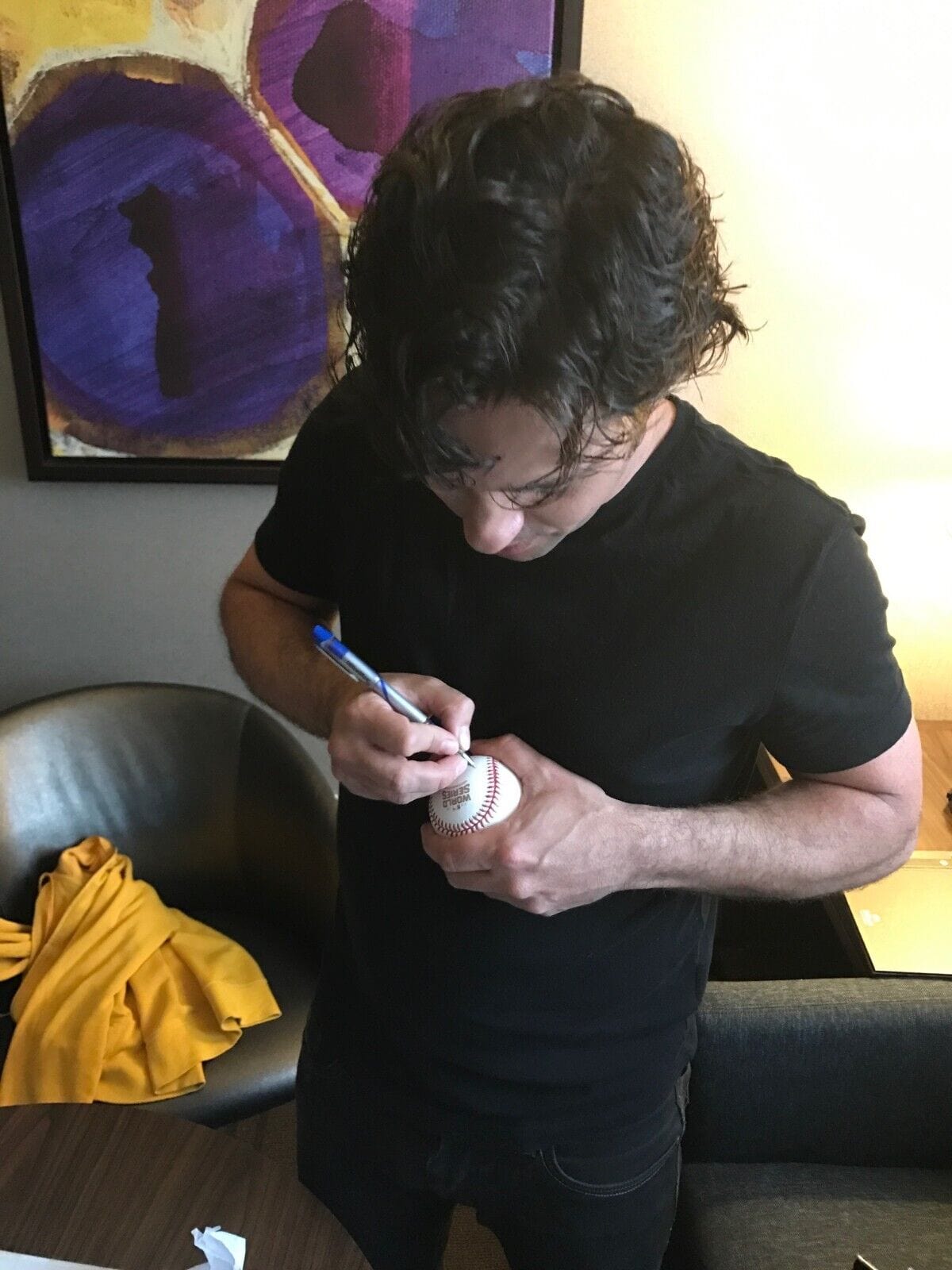 Thomas Ian Nicholas Signed MLB Baseball from Rookie of the Year Beckett COA - Item #1 - Alternate Angle