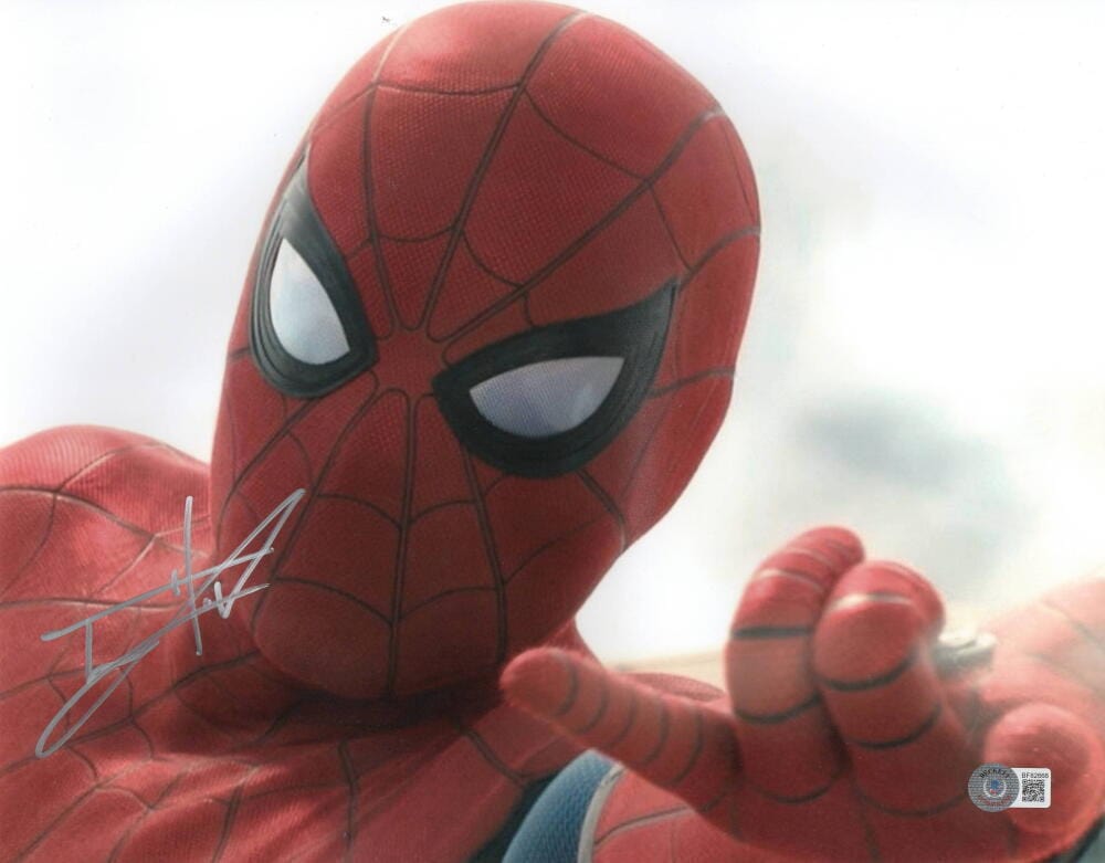 Tom Holland Signed 11x14 Photo from Spider-Man Beckett COA - Item #3