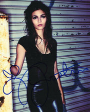Victoria Justice Signed 8x10 Photo Certified Authentic - Item #1