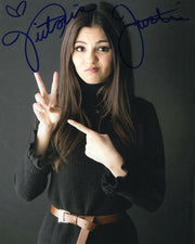 Victoria Justice Signed 8x10 Photo Certified Authentic - Item #2