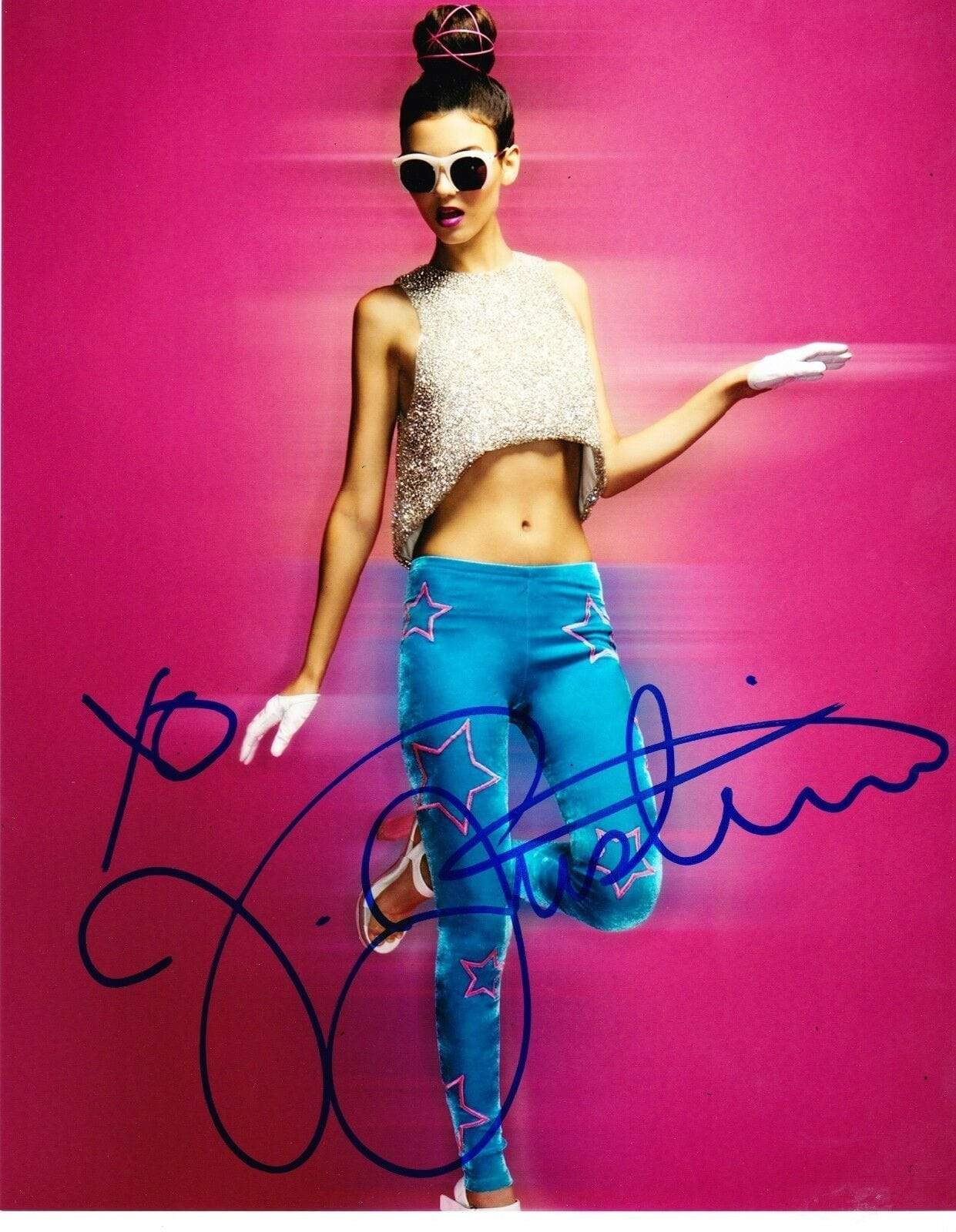 Victoria Justice Signed 8x10 Photo Certified Authentic - Item #3