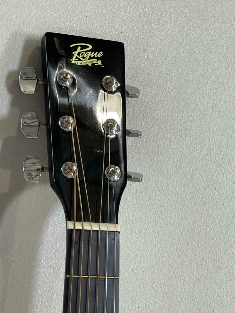 Willie Nelson Signed Guitar Certified Authentic - View 4